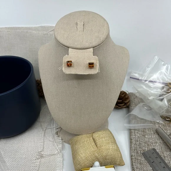 Vintage 14K Yellow Gold Princess Cut Citrine Stud Earrings - Picture 10 of 17